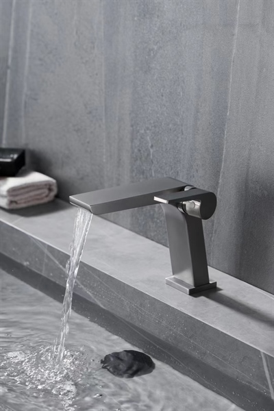 Vòi lavabo Pate PN1101-B